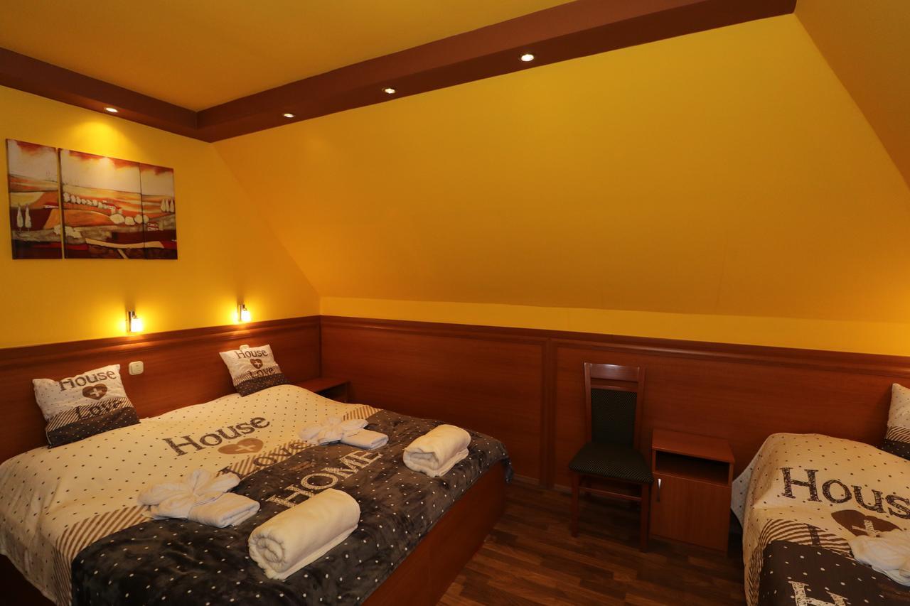 Bed and Breakfast Szekelykert Panzio Мишкольц Экстерьер фото