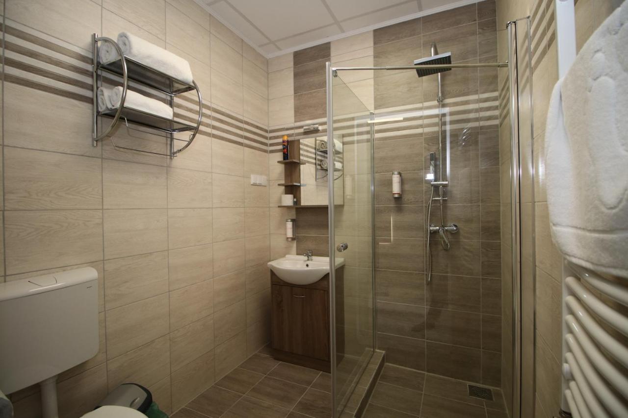 Bed and Breakfast Szekelykert Panzio Мишкольц Экстерьер фото